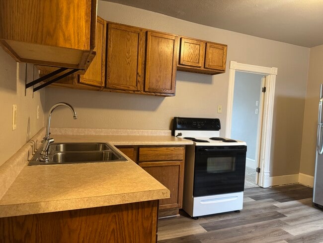 Kitchen - 1413 Jefferson Ave Unit 1415 Jefferson Ave