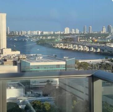 Photo - 1600 NE 1st Ave Unidad 2006