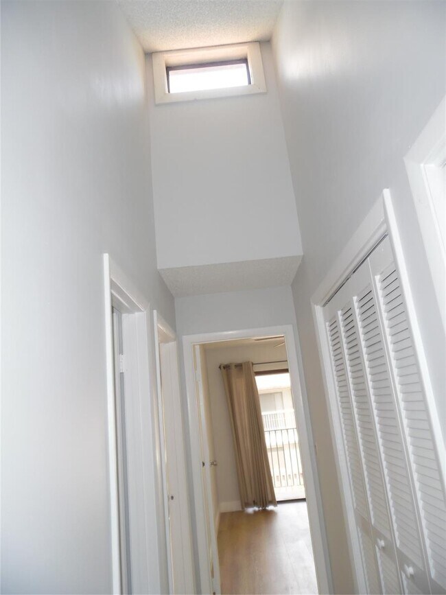 Photo - $2,500MONTHLY;4013 SW 68 LANE MIRAMAR, FL