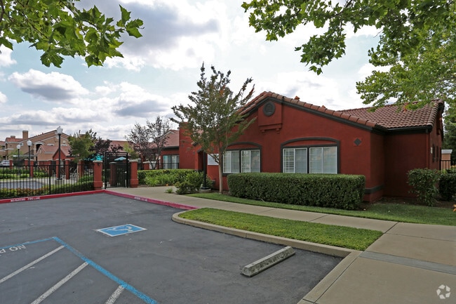 Photo - Altura Villas