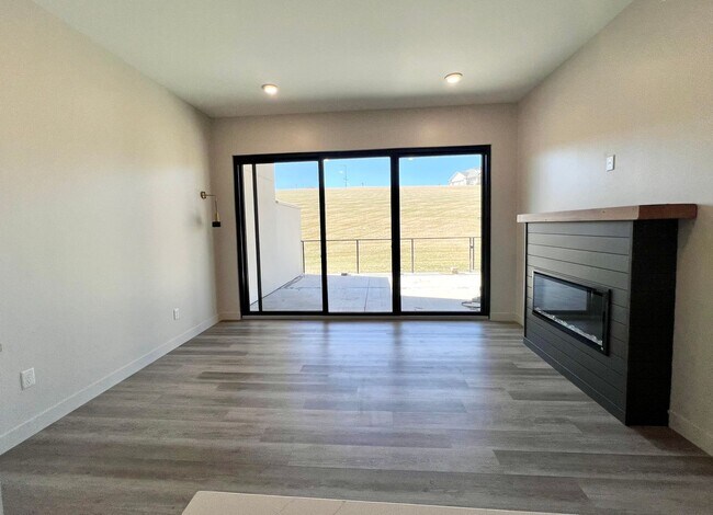 Photo - Modern Executive Level Condo near Colbert Hills Golf Course