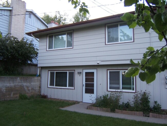 Building Photo - 217 NW Timothy St Unit #3
