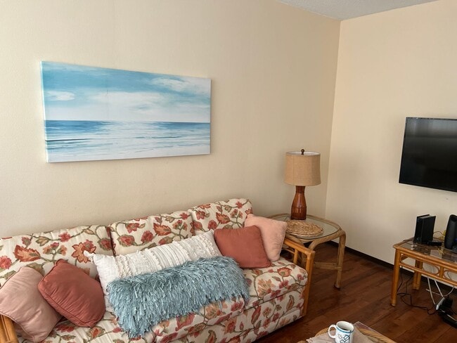 Photo - Foster Tower Studio Unit 305