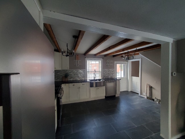 Photo - 3 Clinton St