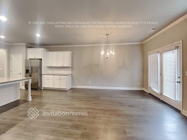 901 Alder Grv Trce