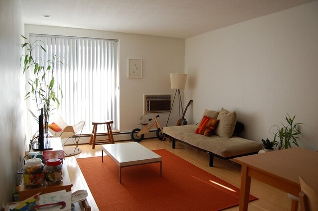 Building Photo - 140 Kenrick St Unit Apt 23