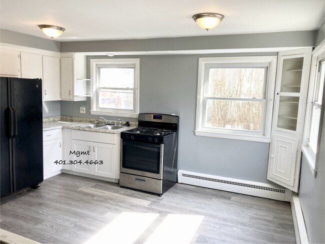 Eat-In-Kitchen - 136 Bradford St Unidad 2