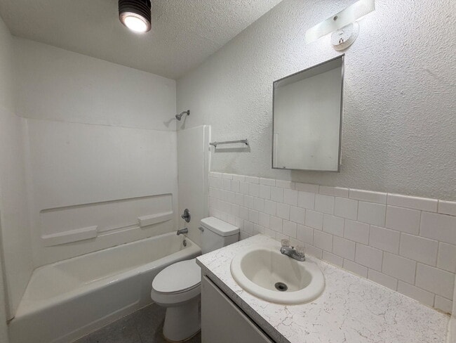 Photo - MOVE IN SPECIAL- Cozy 1-Bedroom Unit in Lubbock – Ideal for Urban Living! Unit #11