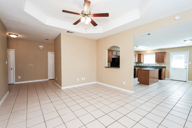 Photo - 1734 Avenue E