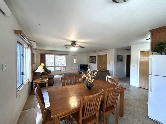 Photo - 117 Pine Ave