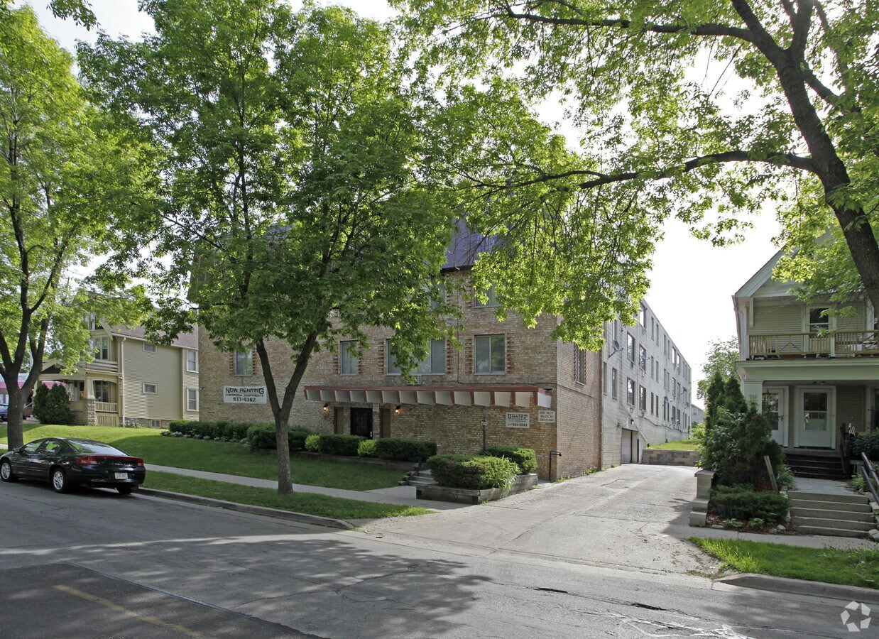 Hilltop Apartments - Hilltop Apartments