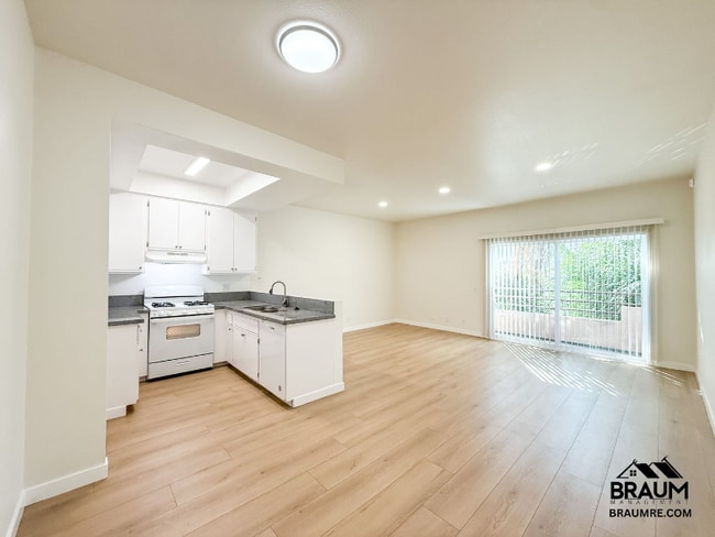 Photo - 11459 Collins St Unidad 202