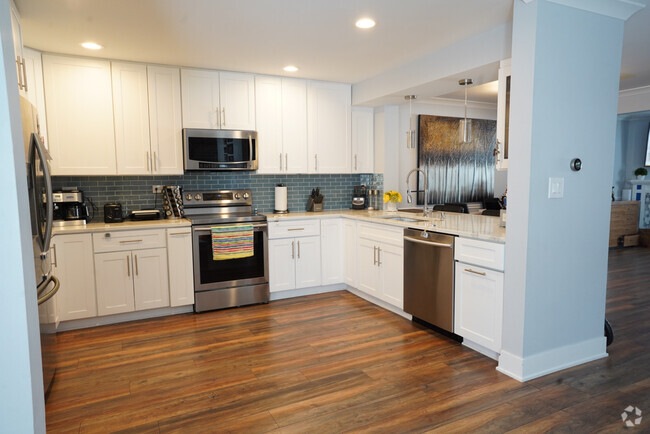 Building Photo - 210 W Wimbolton Dr Rental