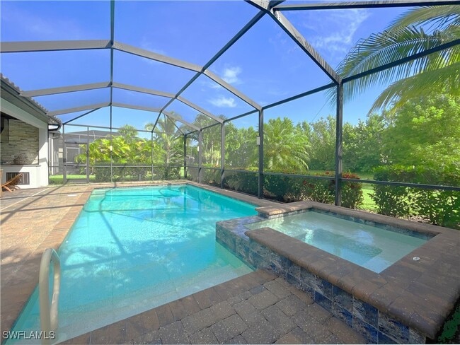 Photo - 1975 Mustique St