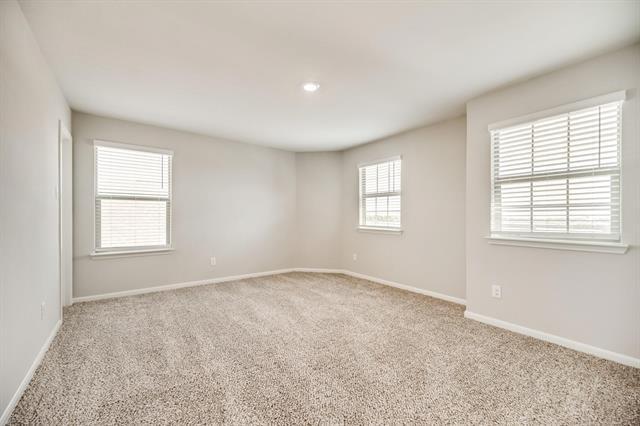 Photo - 2100 Brentwood Dr
