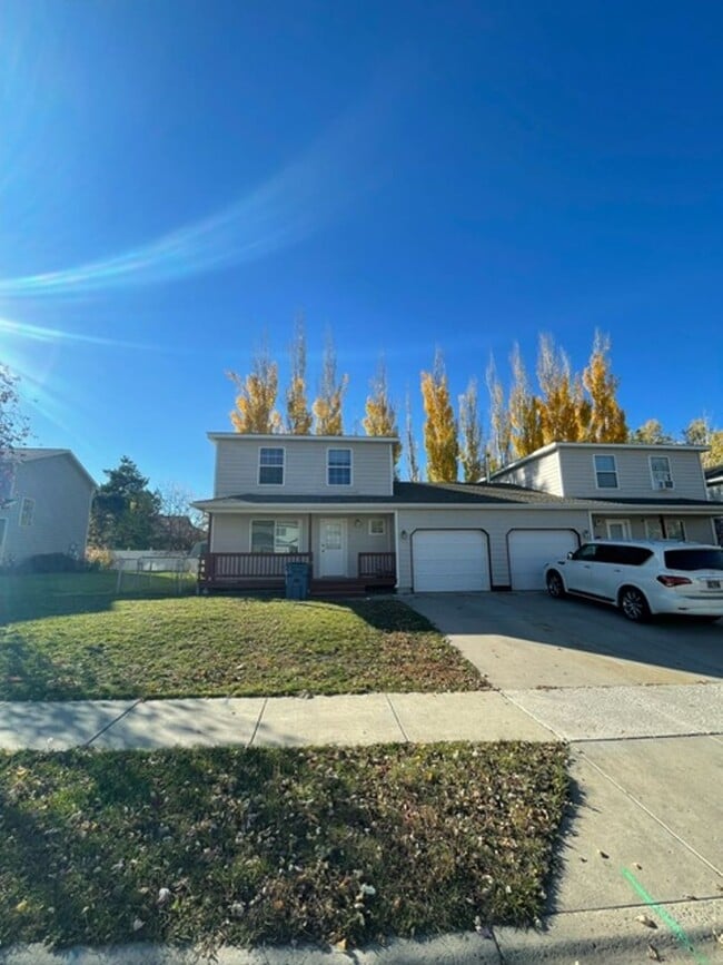 Photo - 3 Bedroom 2 Bathroom Centrally Located Tow...