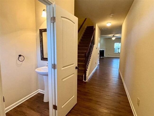 Photo - 2723 Morgan Glen Rd NE