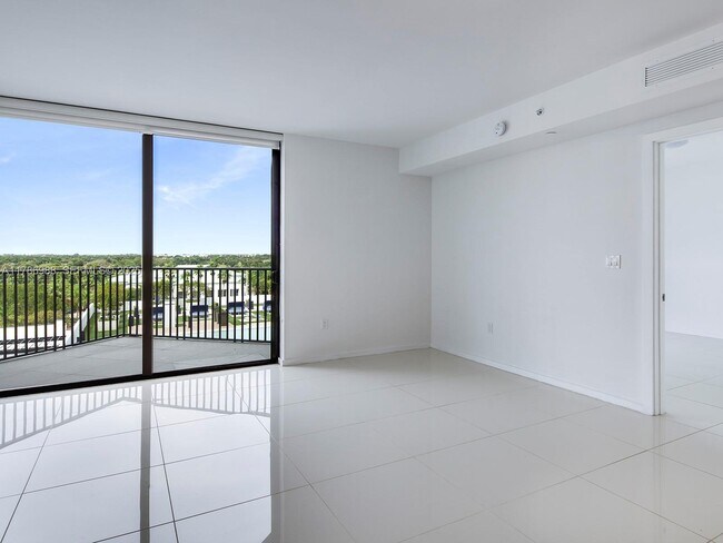 Photo - 5300 Paseo Blvd Unidad 508