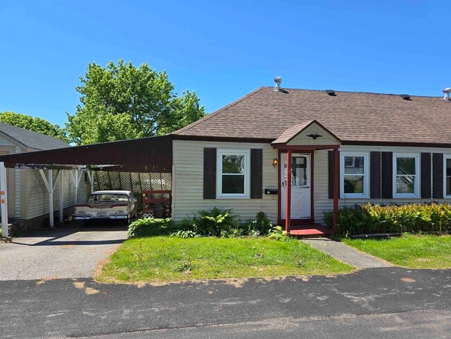Photo - 30 Halstead St