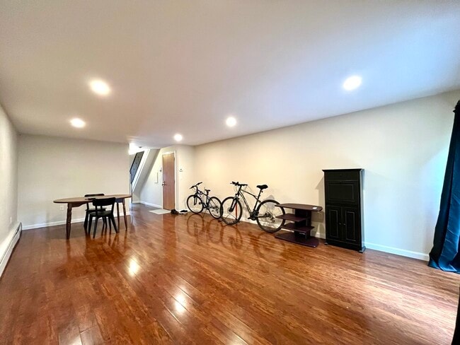 Photo - 93 Spring St