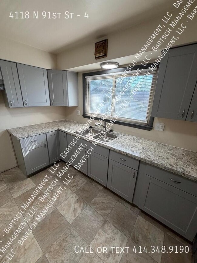 Photo - 4118 N 91st St Unit 4