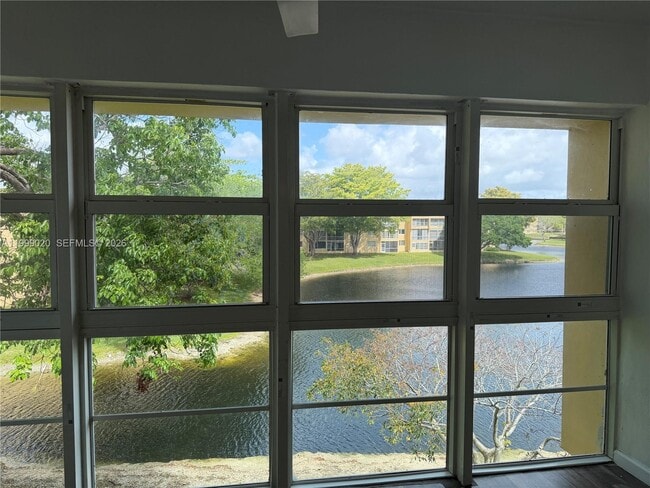 Photo - 5851 NW 62nd Ave Unit 305