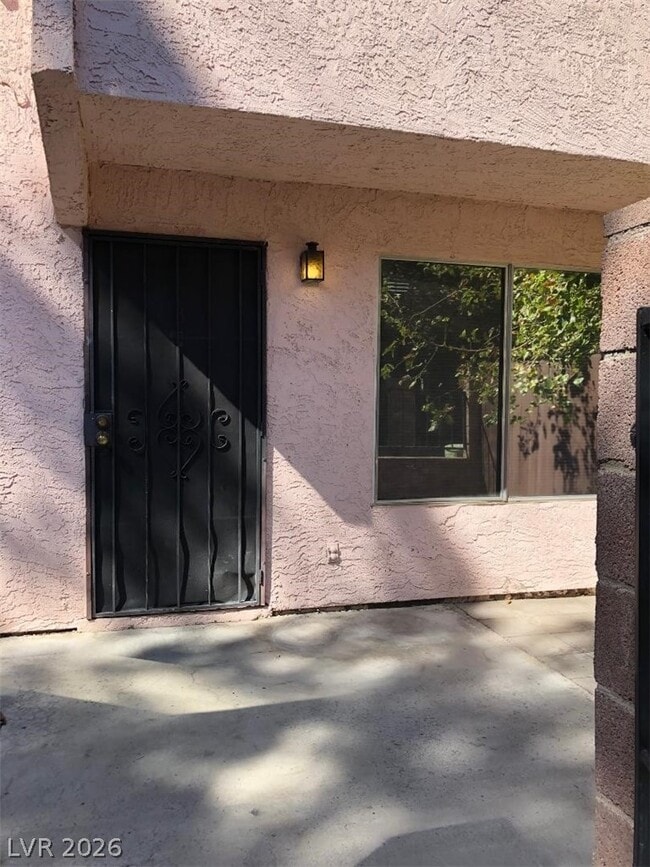 Photo - 1758 E University Ave.