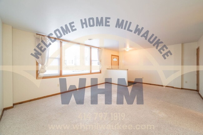 Photo - 3650 E Barnard Ave