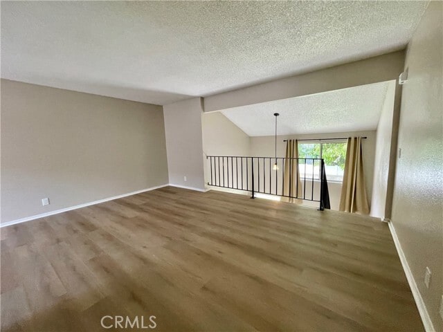 Photo - 326 W 9th St Unidad B