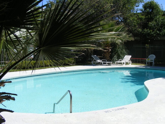 Building Photo - The Renaissance at Stoney Creek Rental