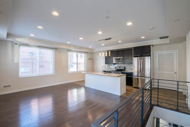 Photo - 1827 S 20th St Unit R1