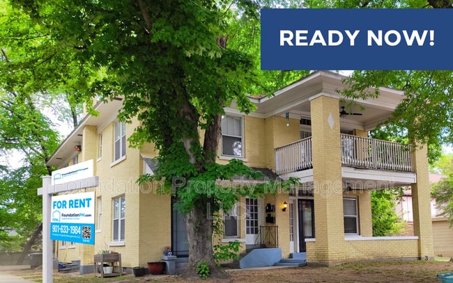 Building Photo - 1764 Lawrence Ave