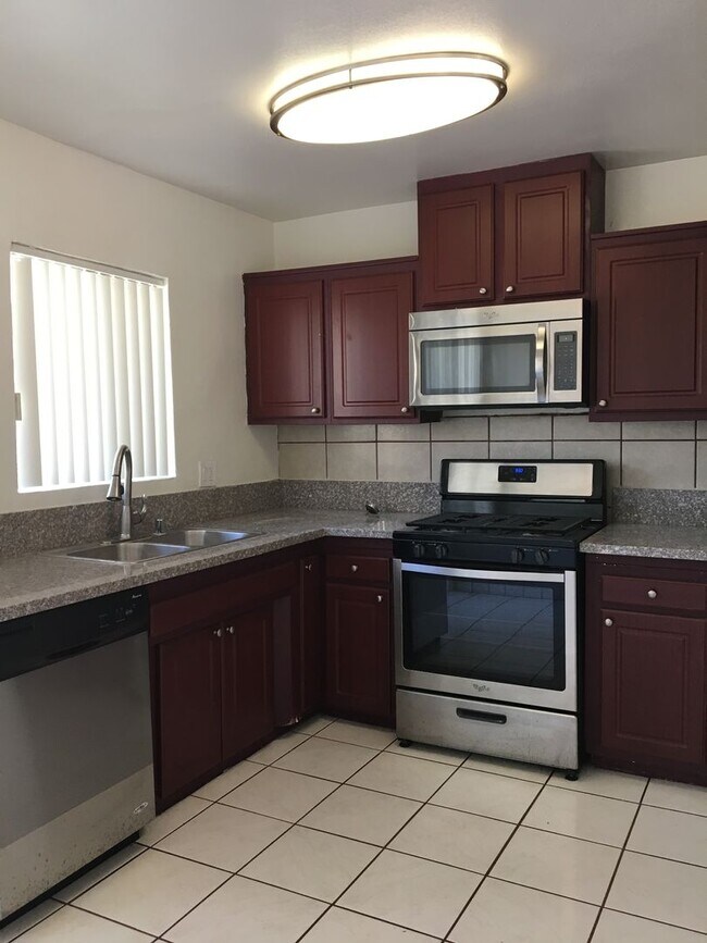 Photo - 271 Parke St