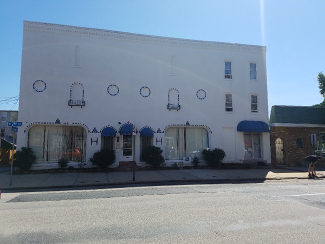 Building Photo - 1419 N 2nd St