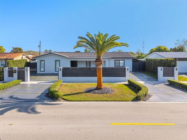 Building Photo - 2845 SW 127th Ave