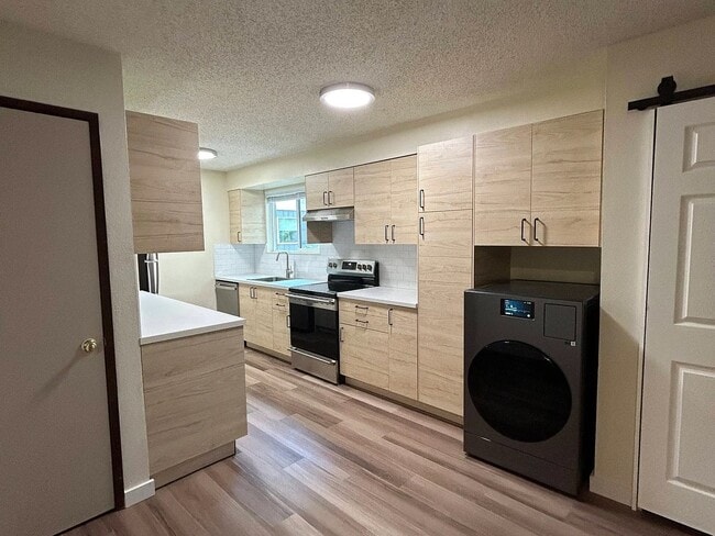 Knight Apartments - Knight Apartments