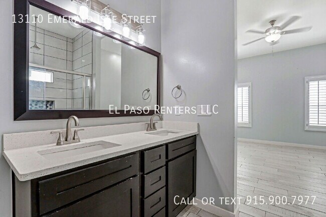 Photo - 13110 Emerald Isle St