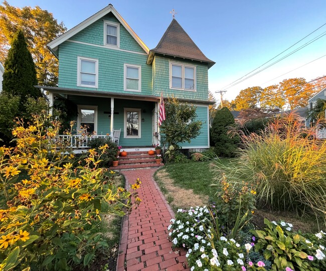 Photo - 126 East Ave