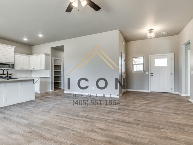 Photo - 713 Cottontail Way