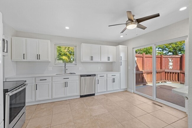 Photo - 4558 S Laredo St