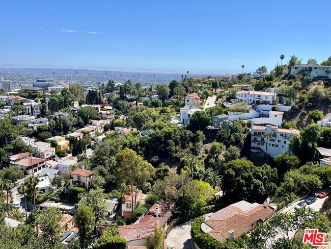 Photo - 6910 Los Tilos Rd
