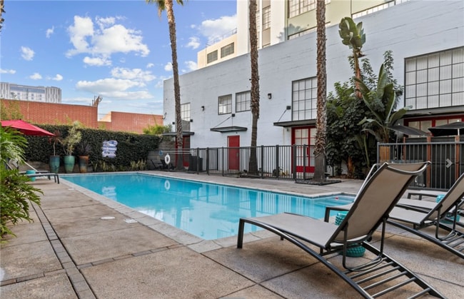 Photo - 420 S San Pedro St Unidad 306