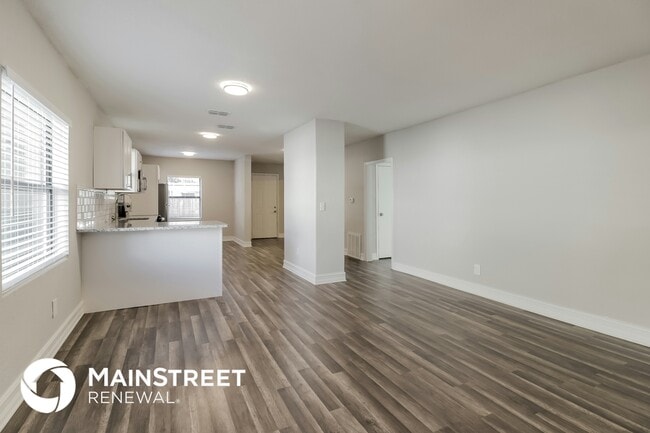 Photo - 4118 Minoso St