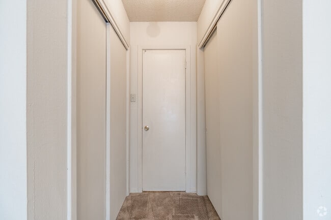 3BR, 2BA - 1405SF