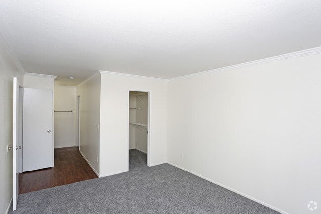 Park Meadows Apartments