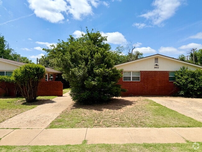 Building Photo - Cute 2/1 Duplex in Great Location! Unit B Rental