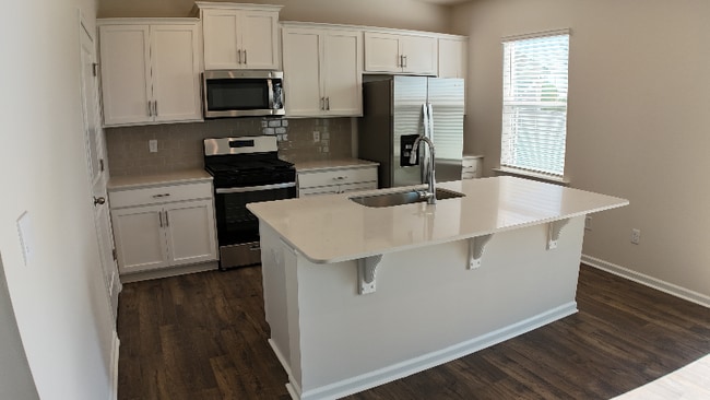 Photo - 1030 Roleson Wy