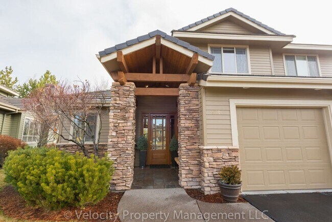 Beautiful Townhouse in Broken Top with Two... - Beautiful Townhouse in Broken Top with Two...