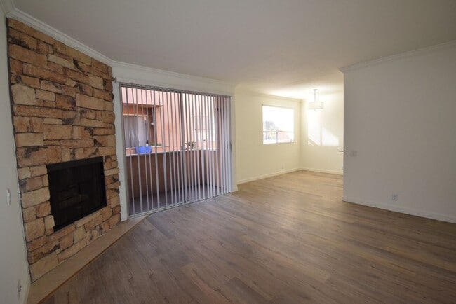 Photo - 11107 La Maida St Unit 203