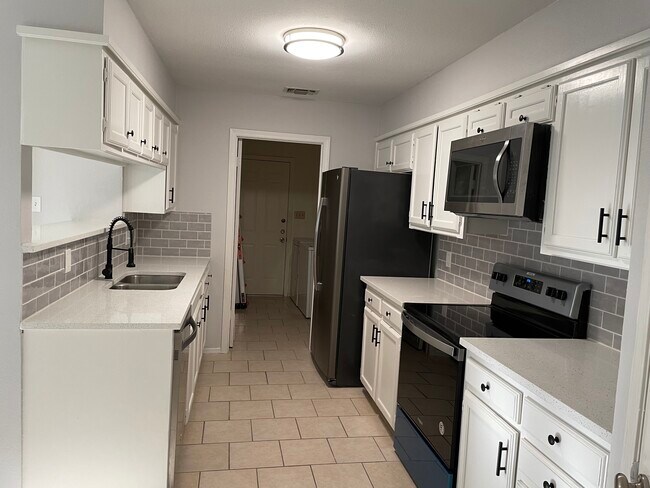 Photo - 3906 Clarke Ave